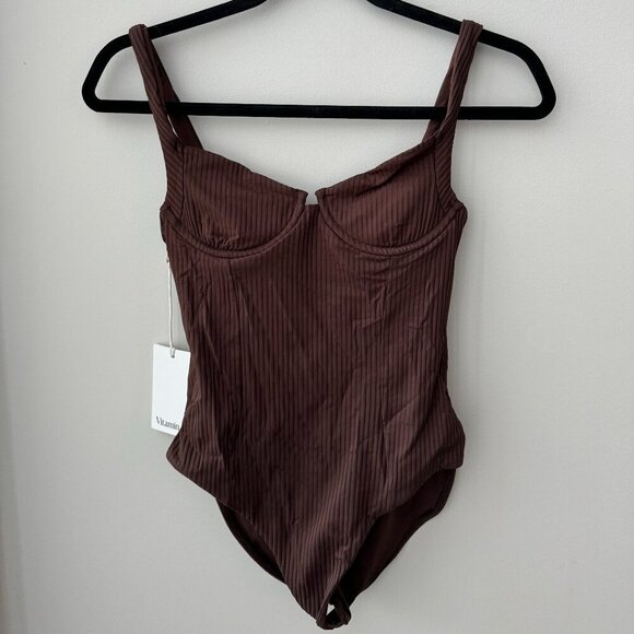 Vitamin A Demi Underwire One Piece - NWT - Picture 4 of 10